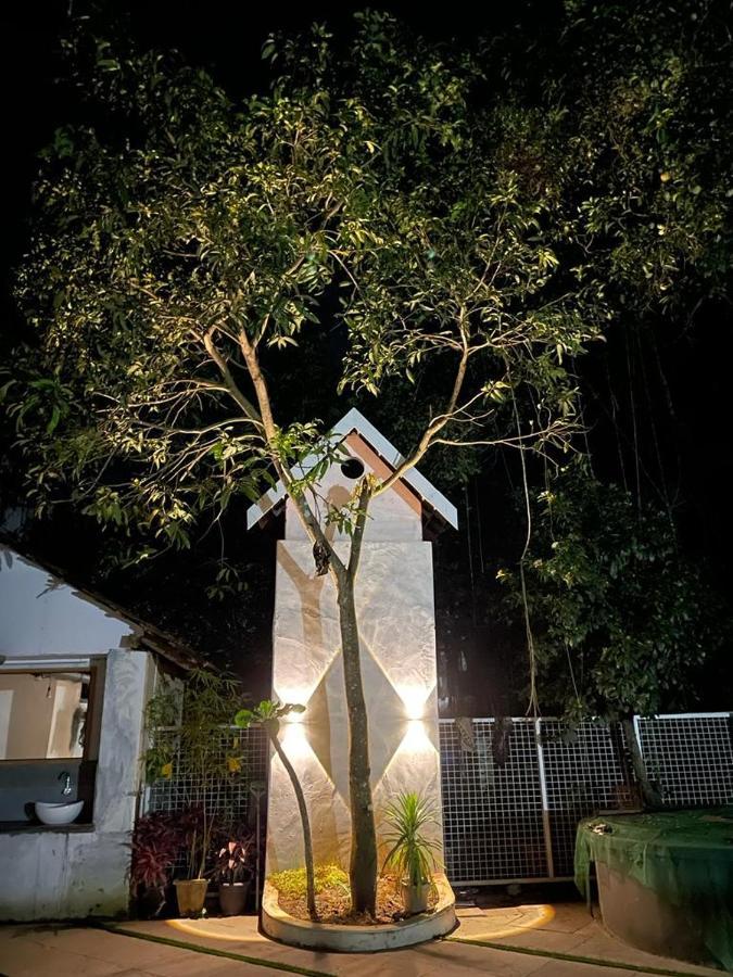 Kayyalas Courtyard Thrissur Eksteriør bilde