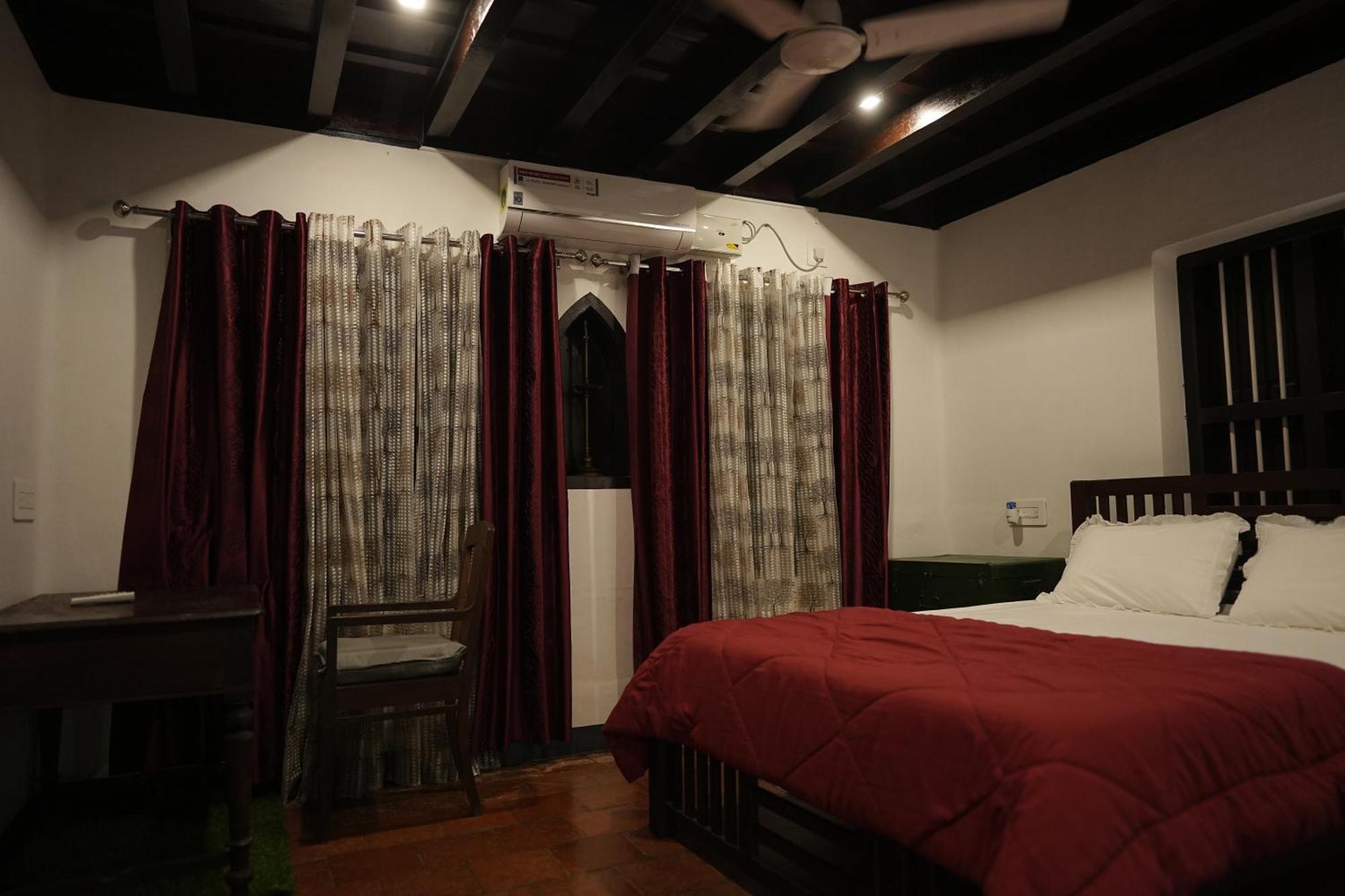 Kayyalas Courtyard Thrissur Eksteriør bilde
