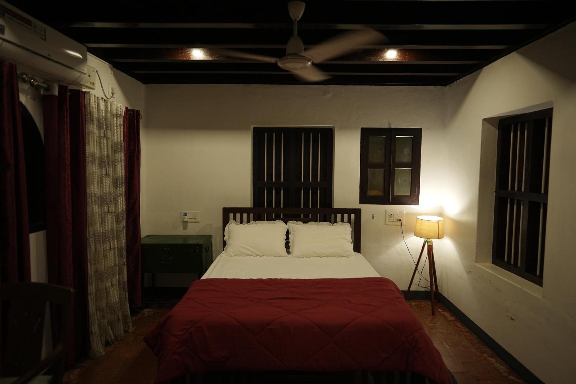 Kayyalas Courtyard Thrissur Eksteriør bilde
